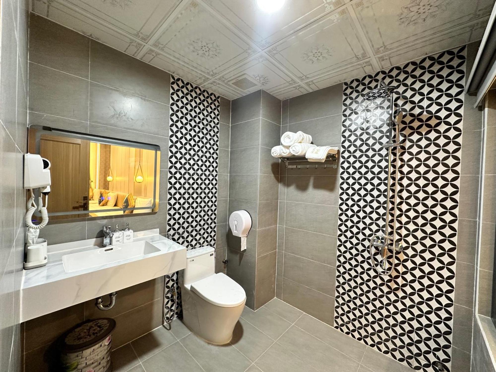 Hotel Phi Hung タムキー エクステリア 写真